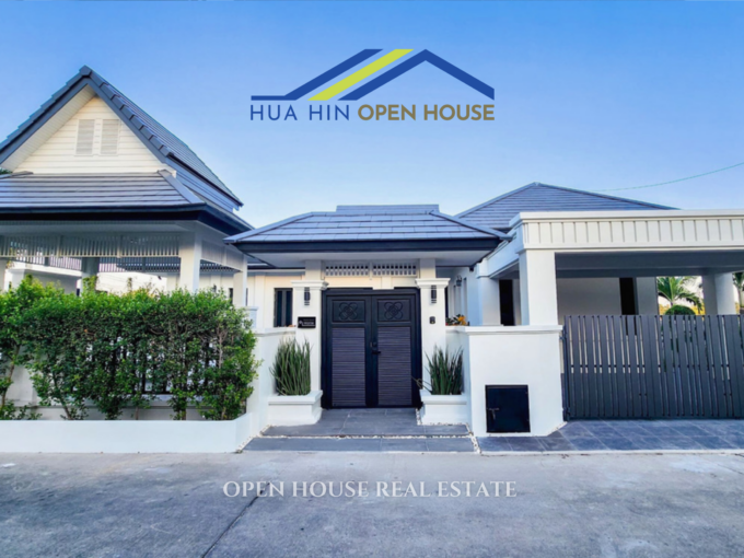 Renovated Balinese-style pool villa for rent in Hua Hin Soi 6 with private swimming pool and sala pavilion