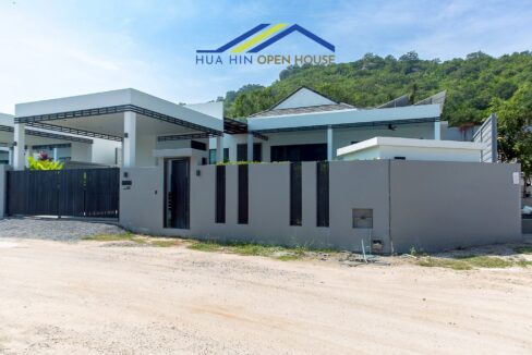 Luxury 4-bedroom pool villa for sale at Sivana Hills Hua Hin