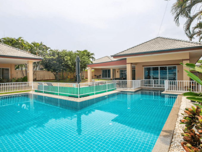 3-bedroom pool villa with guest house and garden at Gold-A Hua Hin Soi 88