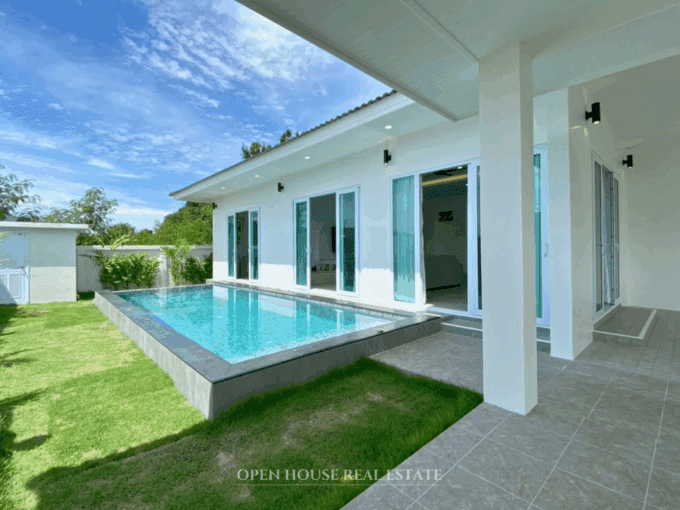 No common fee villa Hua Hin
