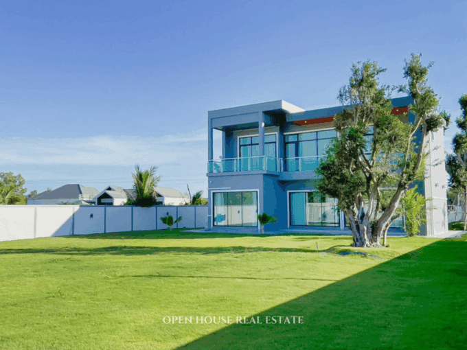 Hua Hin 4 bedroom villa for sale