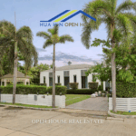 Modern 3-bedroom pool villa in Cha-Am with landscaped garden