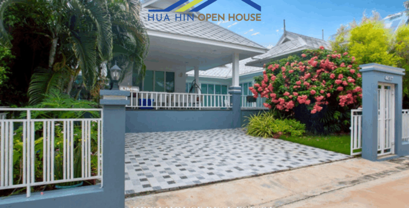 Modern 4-bedroom pool villa in Hua Hin with outdoor dining area, and private swimming pool at Mawin Pool Villa project.